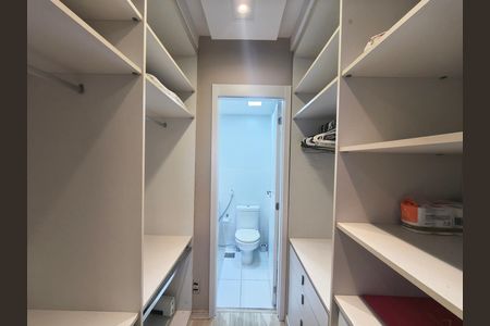 Apartamento para alugar com 70m², 2 quartos e 1 vaga Apartamento para alugar com 70m², 2 quartos e 1 vagaCloset Suite