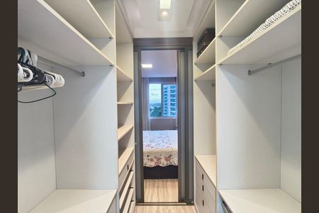 Apartamento para alugar com 70m², 2 quartos e 1 vaga Apartamento para alugar com 70m², 2 quartos e 1 vagaCloset Suite