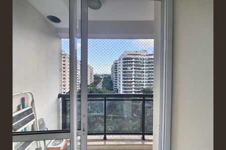 Área de Serviço de apartamento para alugar com 2 quartos, 70m² em Barra Olímpica, Rio de Janeiro