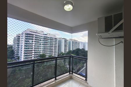 Apartamento para alugar com 70m², 2 quartos e 1 vaga Apartamento para alugar com 70m², 2 quartos e 1 vagaVaranda - Sala
