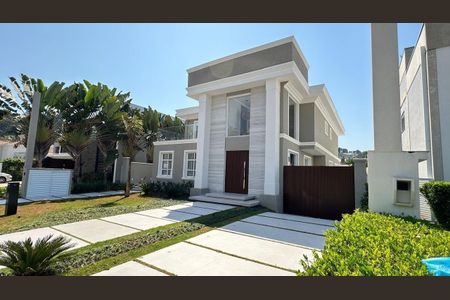 Foto 01 de casa de condomínio à venda com 4 quartos, 530m² em Alphaville Empresarial, Barueri