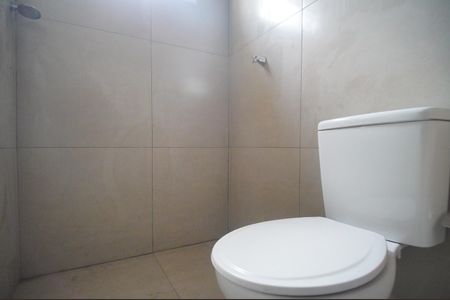 banheiro  de apartamento para alugar com 1 quarto, 40m² em Campina, São Leopoldo