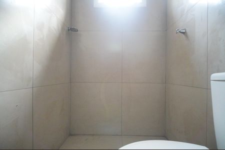 banheiro  de apartamento para alugar com 1 quarto, 40m² em Campina, São Leopoldo