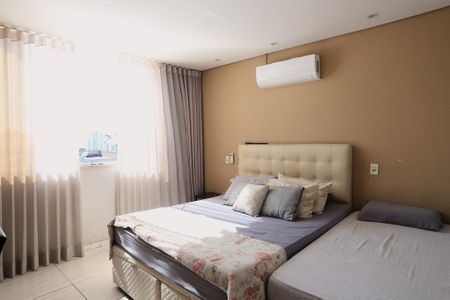 Casa para alugar com 300m², 3 quartos e 1 vaga Casa para alugar com 300m², 3 quartos e 1 vagaSuíte