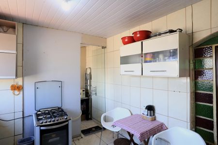 Casa para alugar com 300m², 3 quartos e 1 vaga Casa para alugar com 300m², 3 quartos e 1 vagaCozinha e Área de Serviço