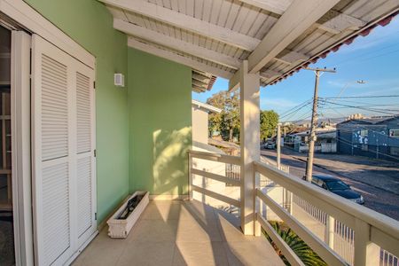 Sala Íntima - Varanda de casa à venda com 4 quartos, 201m² em Sarandi, Porto Alegre