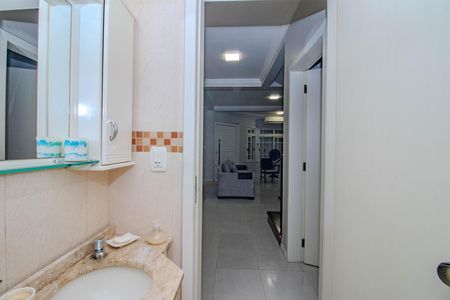 Banheiro Social 2 de casa à venda com 4 quartos, 201m² em Sarandi, Porto Alegre