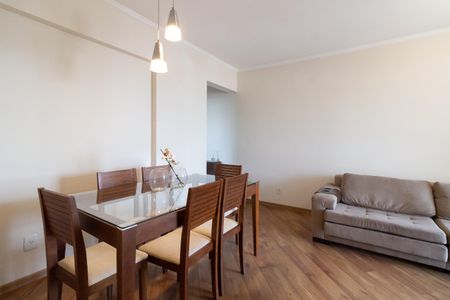 Apartamento para alugar com 70m², 3 quartos e 2 vagas Apartamento para alugar com 70m², 3 quartos e 2 vagasSala