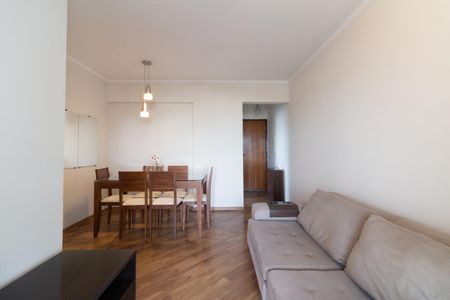 Sala de apartamento para alugar com 3 quartos, 70m² em Vila Gomes, São Paulo
