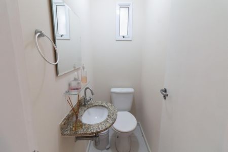 Lavabo de apartamento para alugar com 3 quartos, 70m² em Vila Gomes, São Paulo