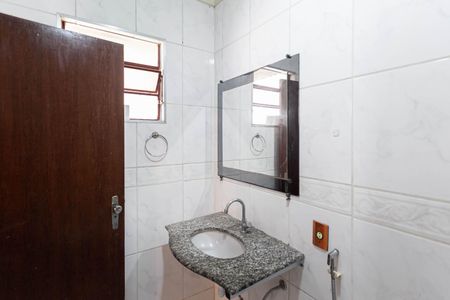 Casa à venda com 250m², 3 quartos e 3 vagas Casa à venda com 250m², 3 quartos e 3 vagasBanheiro da suíte