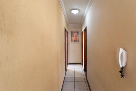 Casa à venda com 250m², 3 quartos e 3 vagas Casa à venda com 250m², 3 quartos e 3 vagasCorredor