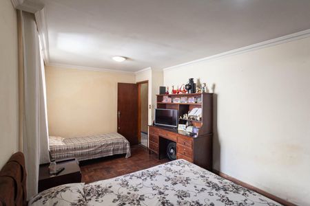 Quarto 2 de casa à venda com 3 quartos, 250m² em Alípio de Melo, Belo Horizonte