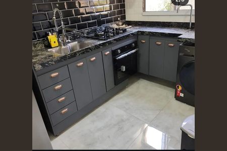 Cozinha de apartamento à venda com 2 quartos, 44m² em Parque Oratório, Santo André