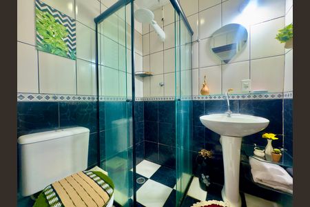 Banheiro 1 de apartamento à venda com 2 quartos, 80m² em Jardim Valeria, Guarulhos