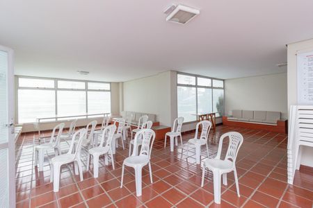 Apartamento para alugar com 44m², 1 quarto e 1 vaga Apartamento para alugar com 44m², 1 quarto e 1 vagaÁrea comum - Salão de festas