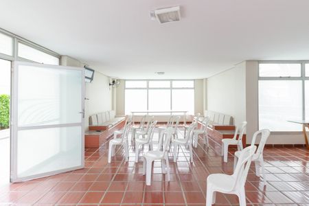 Apartamento para alugar com 44m², 1 quarto e 1 vaga Apartamento para alugar com 44m², 1 quarto e 1 vagaÁrea comum - Salão de festas