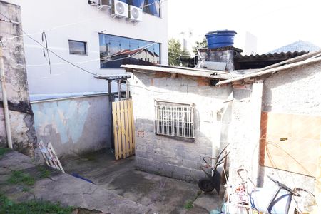 Casa à venda com 3 quartos, 300m² em Vila Rosaria, São Paulo
