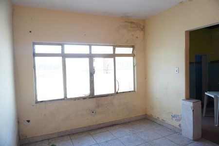 Casa à venda com 3 quartos, 300m² em Vila Rosaria, São Paulo