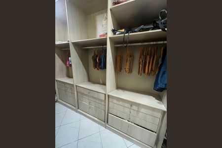 Quarto de casa para alugar com 3 quartos, 100m² em Osvaldo Cruz, Rio de Janeiro