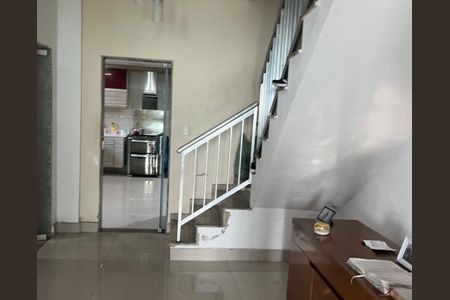Sala de casa para alugar com 3 quartos, 100m² em Osvaldo Cruz, Rio de Janeiro