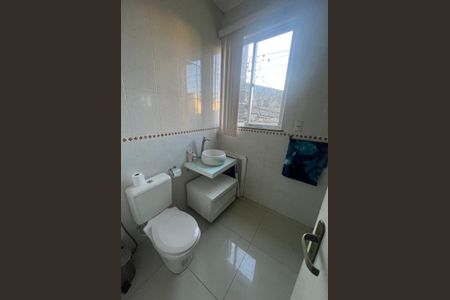 Casa para alugar com 100m², 3 quartos e 2 vagas Casa para alugar com 100m², 3 quartos e 2 vagasBanheiro