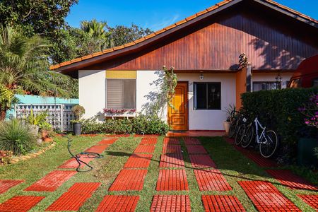 Casa de condomínio para alugar com 125m², 2 quartos e 2 vagas