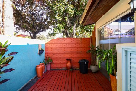 Casa de Condomínio para alugar com 2 quartos, 125m² em Jardim Santa Efigenia, São Paulo