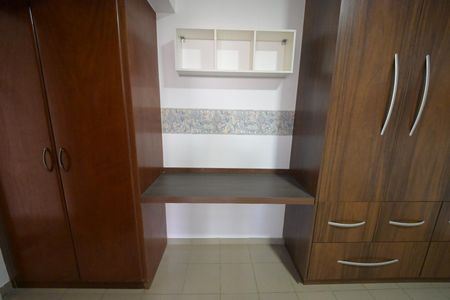 Apartamento à venda com 6 quartos, 171m² em Setor Bela Vista, Goiânia