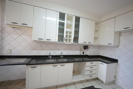 Apartamento à venda com 171m², 6 quartos e 2 vagas