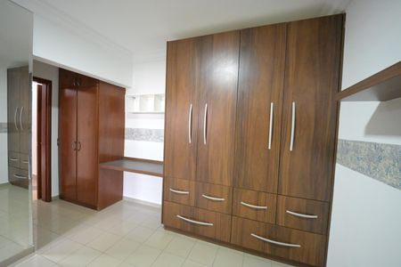Apartamento à venda com 171m², 6 quartos e 2 vagas