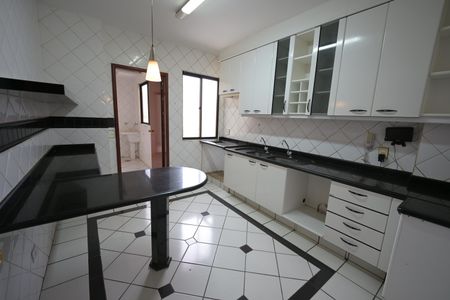 Apartamento à venda com 171m², 6 quartos e 2 vagas