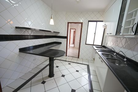 Apartamento à venda com 171m², 6 quartos e 2 vagas
