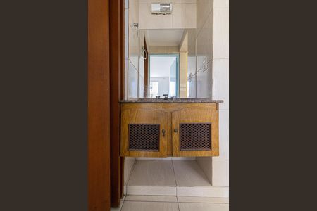 Apartamento para alugar com 56m², 2 quartos e 1 vaga Apartamento para alugar com 56m², 2 quartos e 1 vagaBanheiro