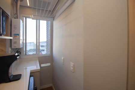 Apartamento à venda com 39m², 2 quartos e 1 vaga Apartamento à venda com 39m², 2 quartos e 1 vagaCozinha e Área de Serviço
