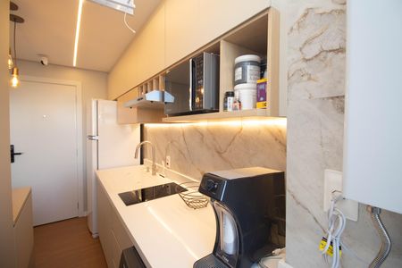 Apartamento à venda com 39m², 2 quartos e 1 vaga Apartamento à venda com 39m², 2 quartos e 1 vagaCozinha e Área de Serviço