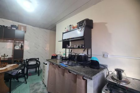 Cozinha de casa para alugar com 2 quartos, 180m² em Parque Santo Eduardo, São Paulo