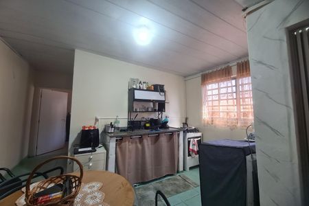 Cozinha de casa para alugar com 2 quartos, 180m² em Parque Santo Eduardo, São Paulo
