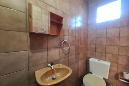 Casa para alugar com 180m², 2 quartos e 1 vaga Casa para alugar com 180m², 2 quartos e 1 vagaCasa 2 - Banheiro social