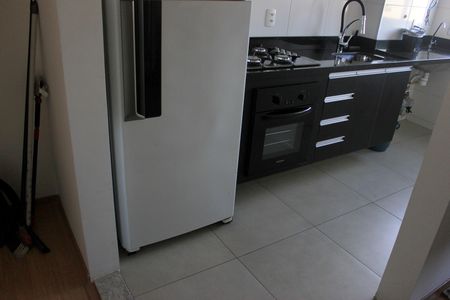 Cozinha  de apartamento para alugar com 2 quartos, 43m² em Vila Barros, Guarulhos