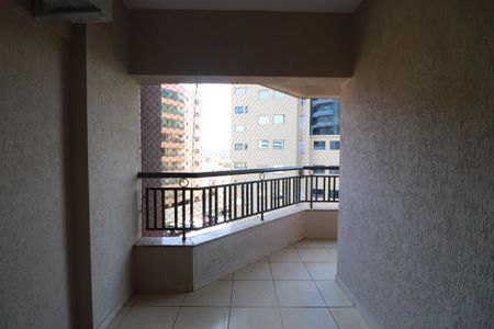 Apartamento para alugar com 105m², 3 quartos e 2 vagasVaranda 