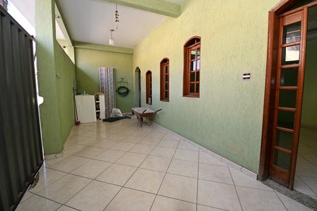 Casa para alugar com 160m², 3 quartos e 1 vagaGaragem