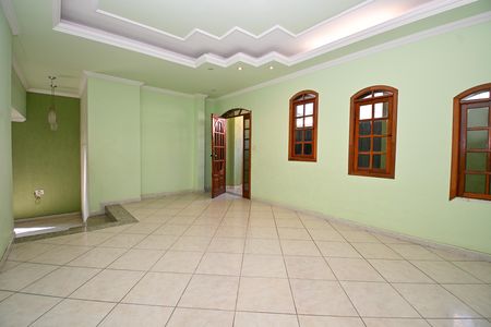 Sala de casa para alugar com 3 quartos, 160m² em Funcionários, Contagem