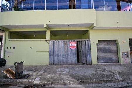 Casa para alugar com 160m², 3 quartos e 1 vagaFachada