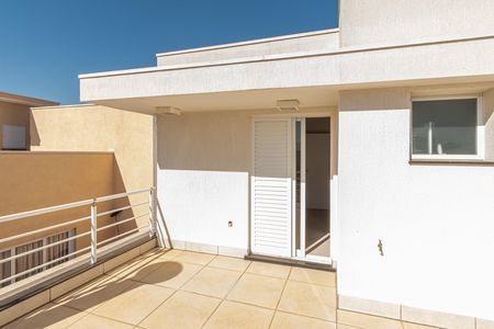 Casa de condomínio para alugar com 183m², 3 quartos e 4 vagas Casa de condomínio para alugar com 183m², 3 quartos e 4 vagasSacada Suite 3