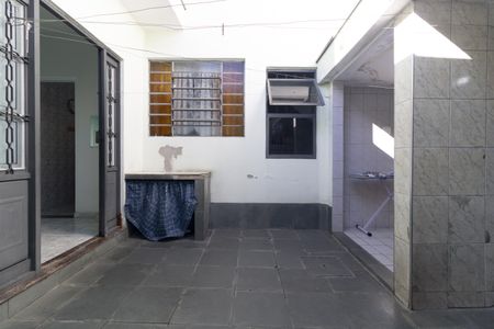 Quintal  de casa para alugar com 3 quartos, 197m² em Vila Brasilina, São Paulo