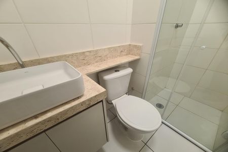 Banheiro de apartamento à venda com 2 quartos, 32m² em Vila Ema, São Paulo