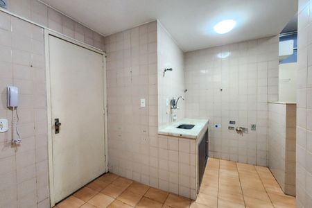 Apartamento à venda com 121m², 2 quartos e 1 vaga Apartamento à venda com 121m², 2 quartos e 1 vagaCozinha