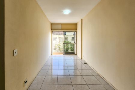 Apartamento à venda com 121m², 2 quartos e 1 vaga Apartamento à venda com 121m², 2 quartos e 1 vagaSala