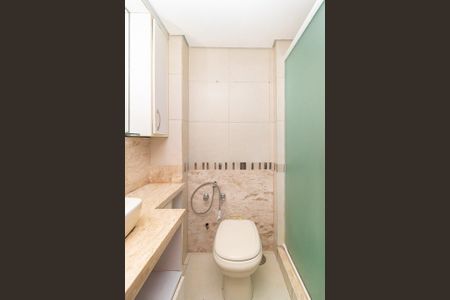Apartamento para alugar com 140m², 3 quartos e 1 vaga Apartamento para alugar com 140m², 3 quartos e 1 vagaBanheiro social